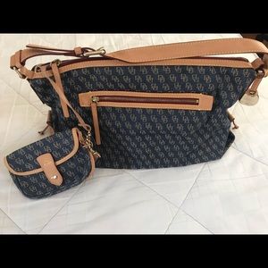 Dooney & Bourke bag